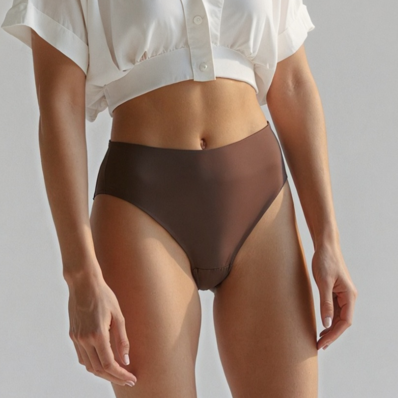 Seamless Camel Toe Thong